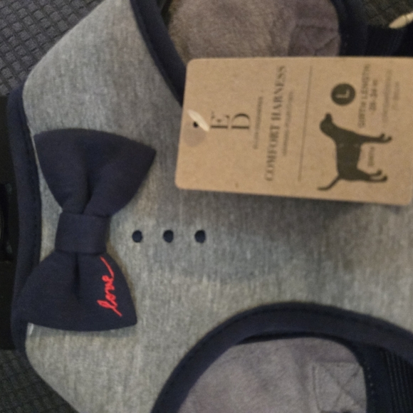 Ellen Degeneres Gray and Black Dog Harness - Picture 4 of 4